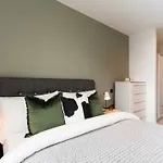 New Build Luxurious 2 Bedroom Apt