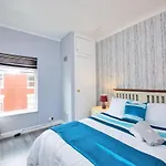 Crystal House 10Min To Manchester City Centre Ideal For Work And Leisure