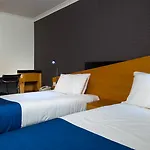 Holiday Inn Express Manchester East By Ihg