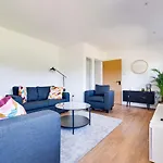 Pass The Keys Lovely 3 Bedroom Property Golf Club And Parking