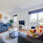 Pass The Keys Lovely 3 Bedroom Property Golf Club And Parking