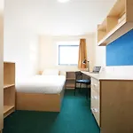 Great Single Room Close To The Whitworth