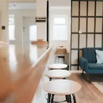Bee Stays - Byron House