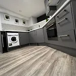 Elegant Apartment In Manchester City Centre
