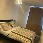 Abbys Apartment Free Street Parking Subject To Availability