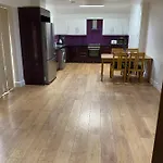 Big Room Rusholme With Tv And Private Bathroom-Parking&Wifi