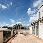 Beautiful \'Mayfield\' Villa With Private Pool!