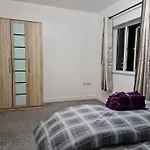 Impeccable 4-Bed House Near Manchester City Centre