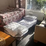 Private Studio Flat Great Location In Manchester