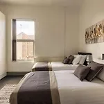 Midwood Lodge