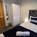 Stunning Holiday Home. Free Parking.