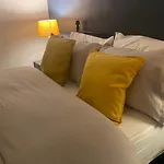 Refurbished 3 Bed House In Manchester