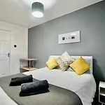 Lovely 1 Bed House Share! Free Off Road Parking! Large Rear Garden