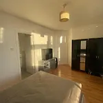 En-Suite Double Room In A Shared Apartment In City Centre