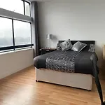 En-Suite Double Room In A Shared Apartment In City Centre