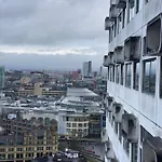 En-Suite Double Room In A Shared Apartment In City Centre