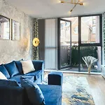 City Centre Apartment - Ideal For Longer Stays