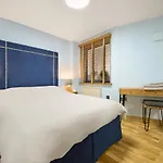 Lovely 2 Double Bedroom Flat With Patio