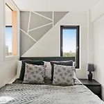 Manchester Skygardens-Dazzling Boutique
