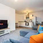 M5 Ordsall - Spacious 2 Bedroom City Apartment