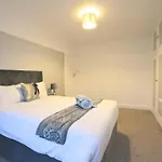 Victoria House - By Sigma Stays