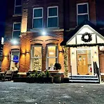 The Westlynne Apartments