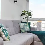 Cosy & Stylish Apartment Close To The City Centre