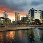 Salford Quays Apartment, Manchester