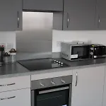Luxurious City View Apartment In Salford