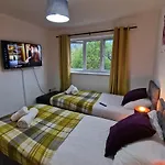 Pet Friendly 3 Bedroom Apartment In Manchester By Sublime Stays
