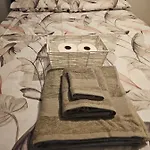 Axel\'S Rooms 1