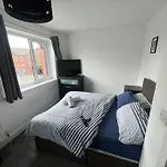 Two Bed Home In Manchester, Etihad Clayton