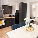 Ideal Lodgings In Audenshaw