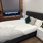 Central Mcr Apt Near Ao Arena & Trains