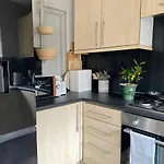 Beautiful Private Room In Levenshulme