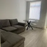 Flat 1 15 Woodland Road, M18 7Hs