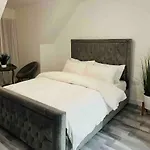 Luxurious New Built Kingsize Bedroom