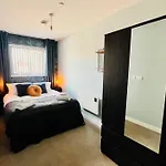 Beautifully Presented One Bedroom Apt Close To Old Trafford Stadium