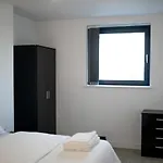 Stunning 2Bedroom Apartment