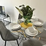Beautiful Manchester 2 Bedroom Apartment