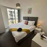 Beautiful Manchester 2 Bedroom Apartment