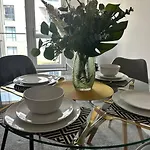 Beautiful Manchester 2 Bedroom Apartment