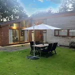 3 Chatsworth Road, Worsley