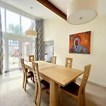3 Chatsworth Road, Worsley