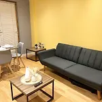 Free Parking 2 Bedroom Apartment