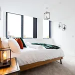 Chic Luxury Apartment Near Old Trafford Stadiums Manchester