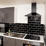 Cosy Manchester Haven For Two