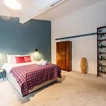 Guestready - Elegant Home In Manchester