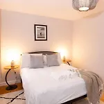 Beautiful West Didsbury 4Br Home