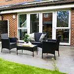 Cozy Townhouse In The Heart Of Greater Manchester